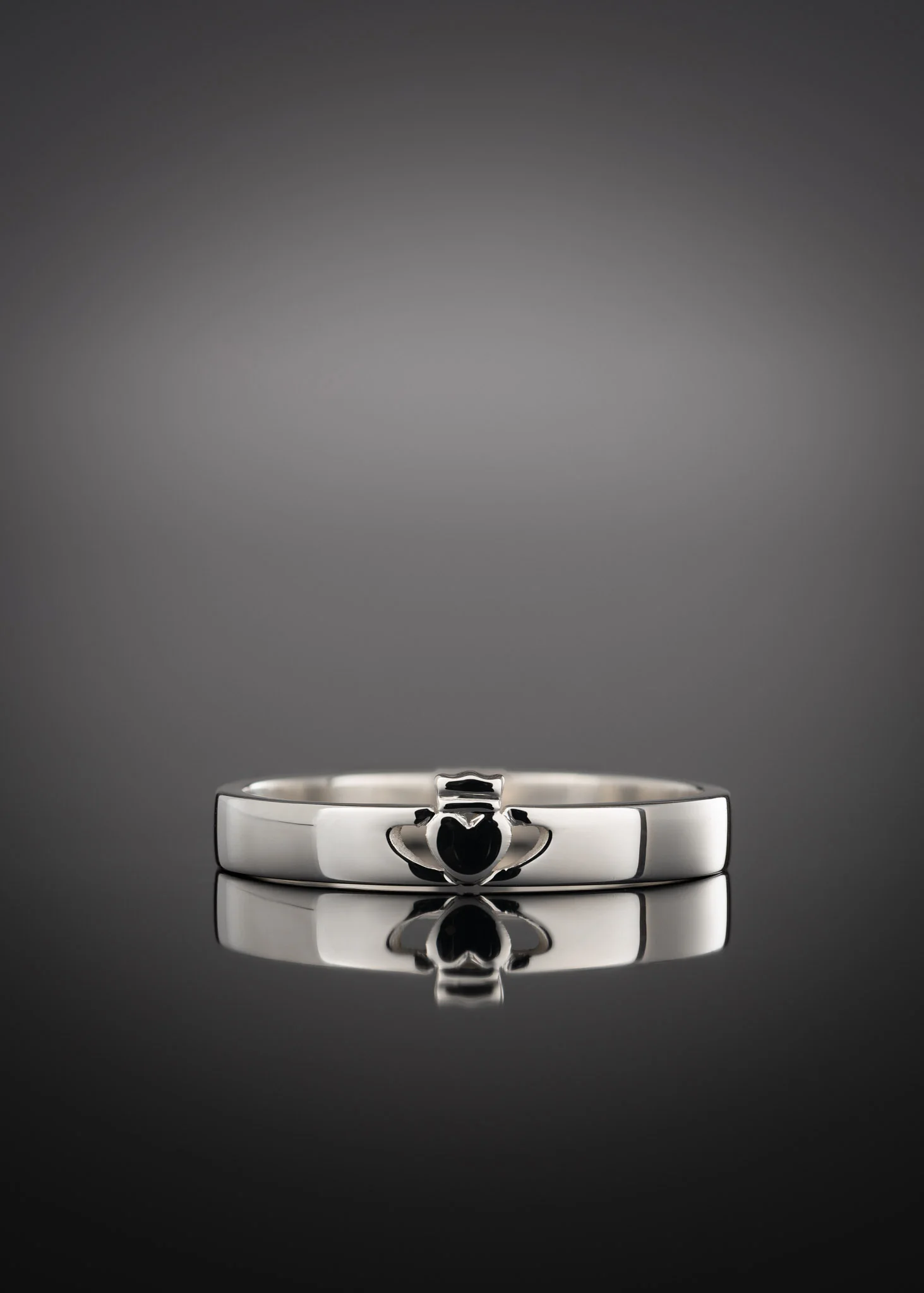 Dainty Claddagh Ring Silver