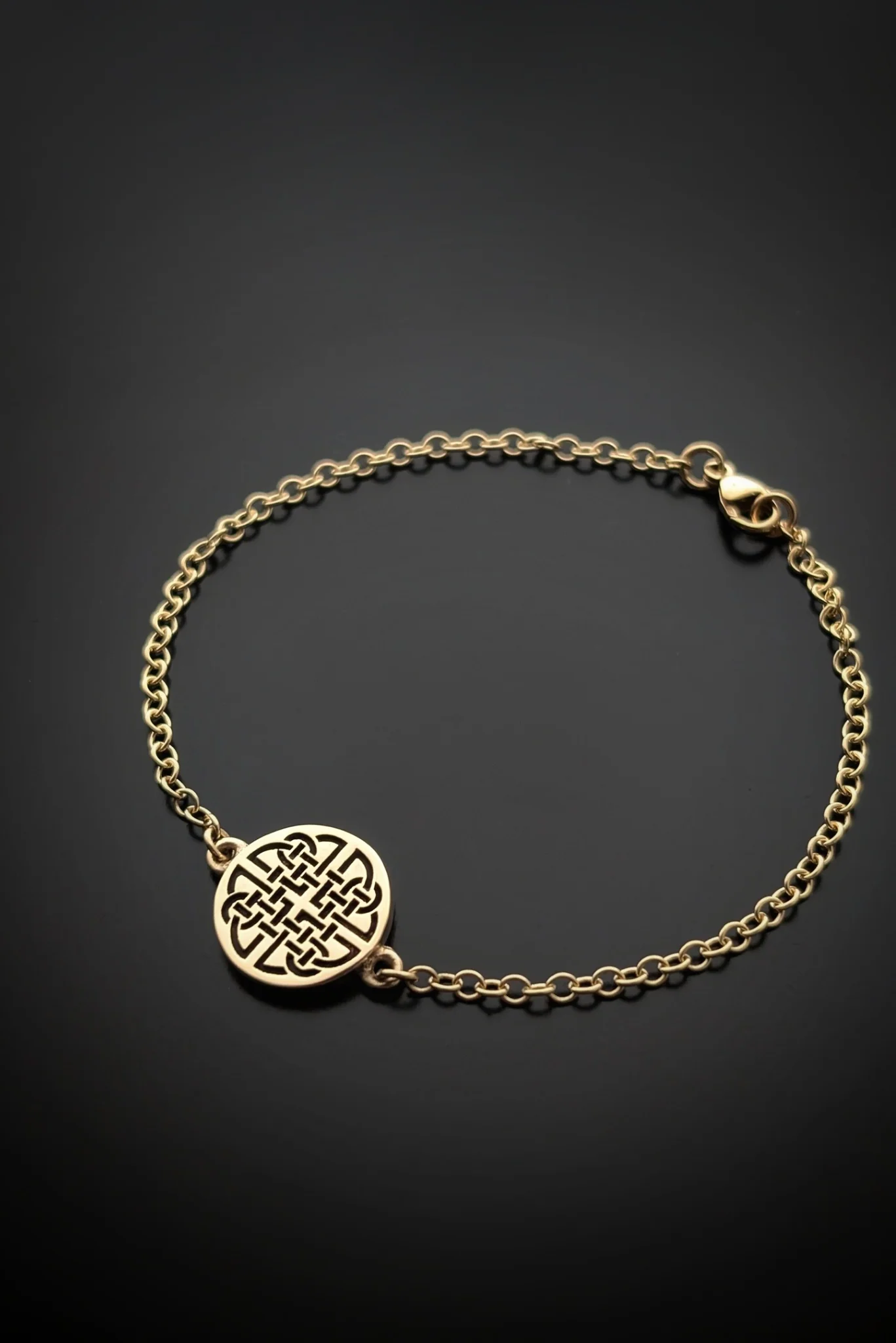 Gold Dara Knot Bracelet
