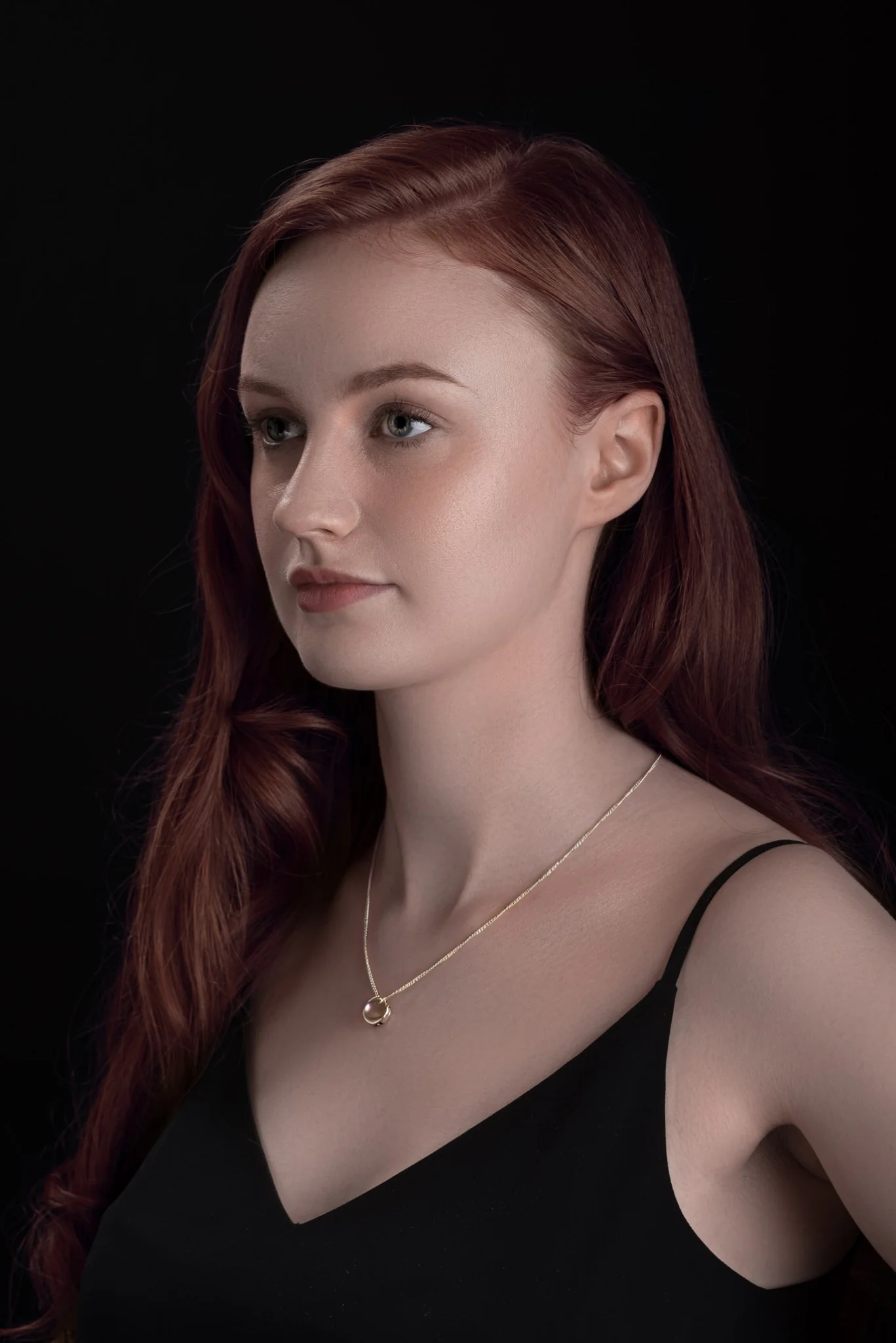 Grá Ogham Necklace Gold - Image 2