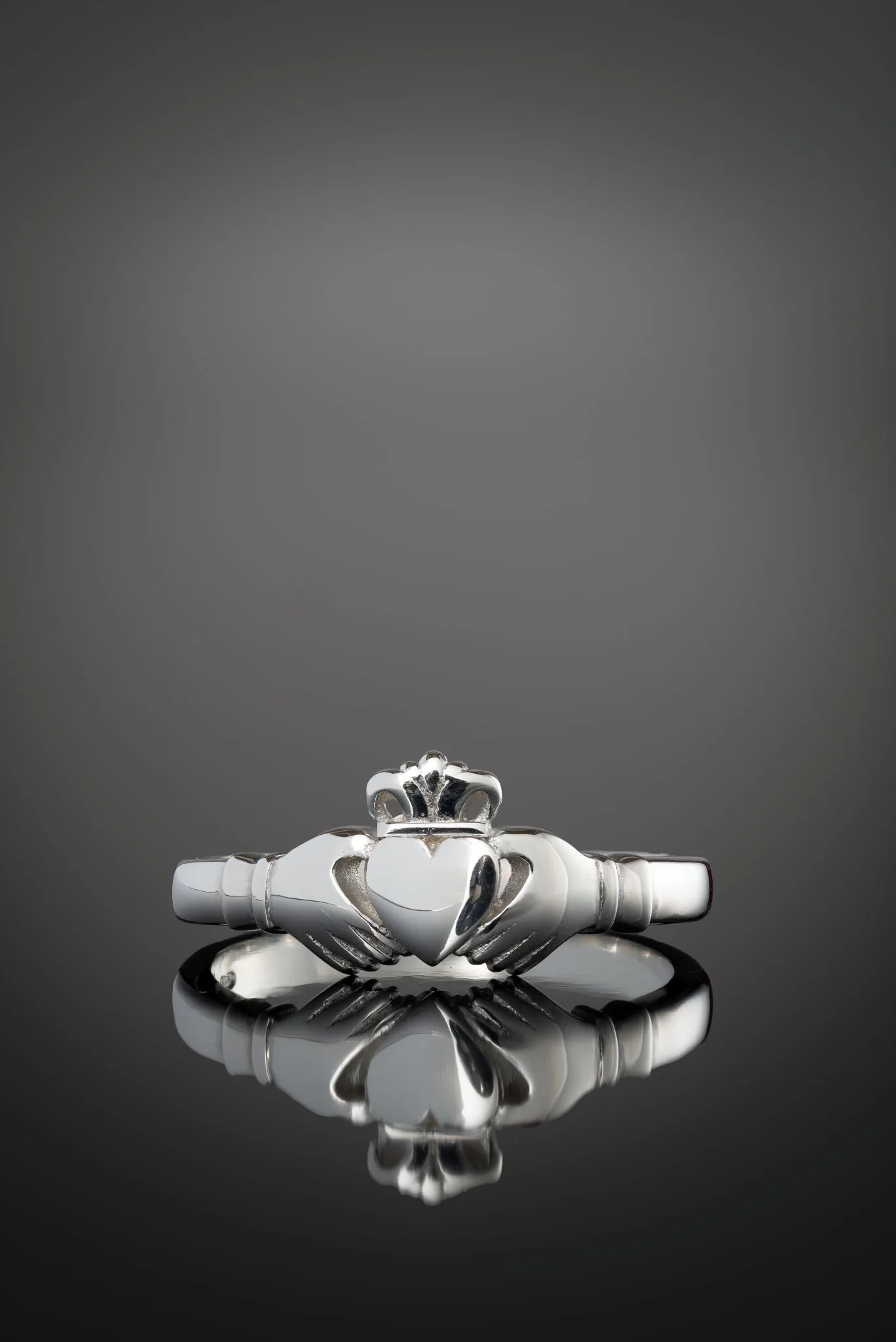 Heritage Claddagh Ring