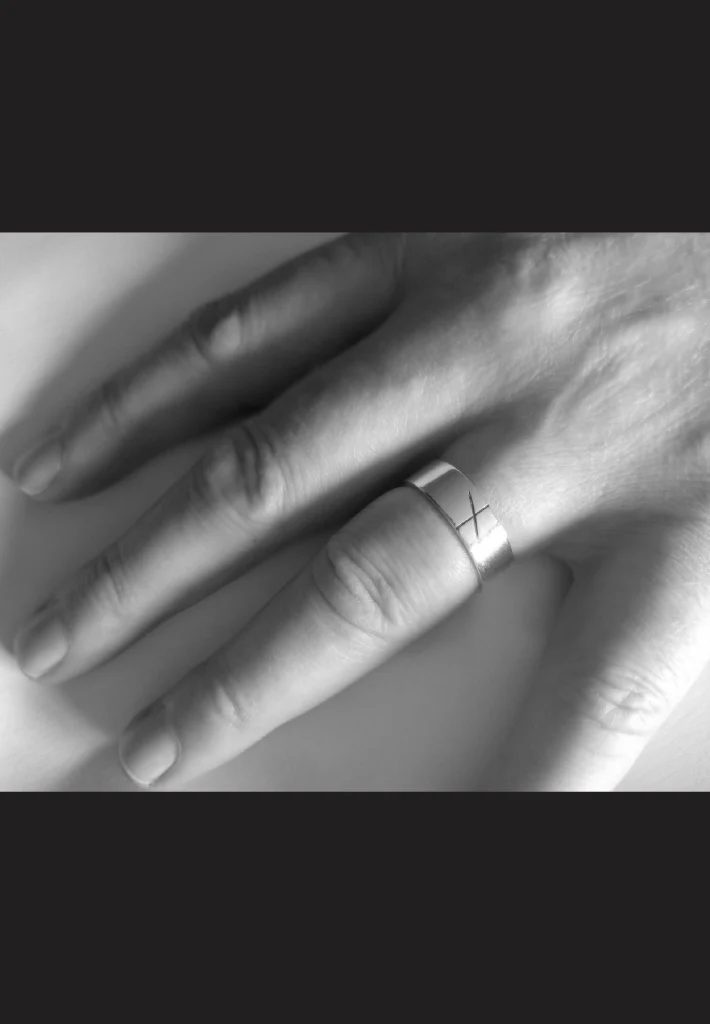 Men's Gold Ogham Ring Flat Band - Image 4