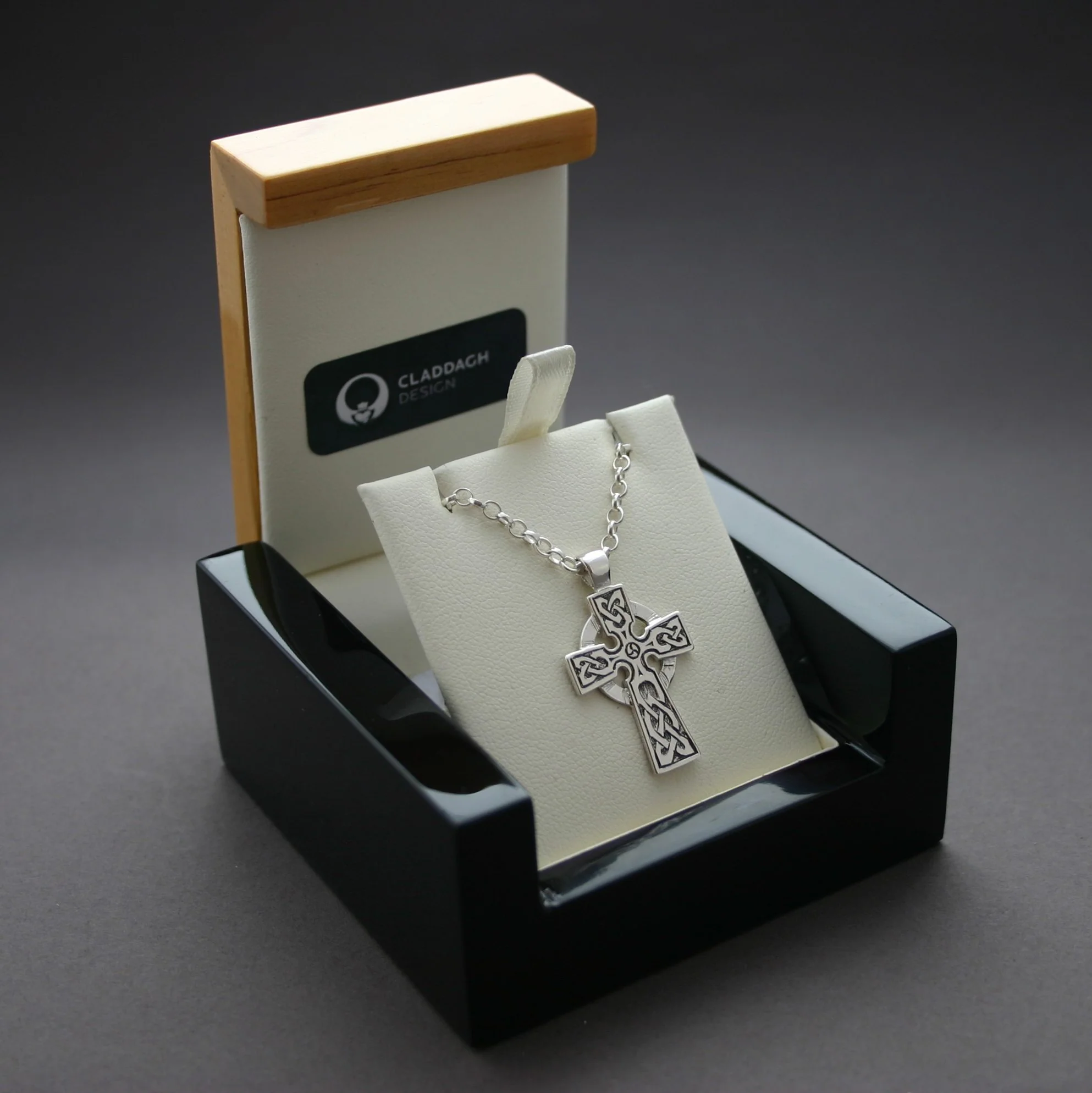 Men's Celtic Cross Pendant - Image 3