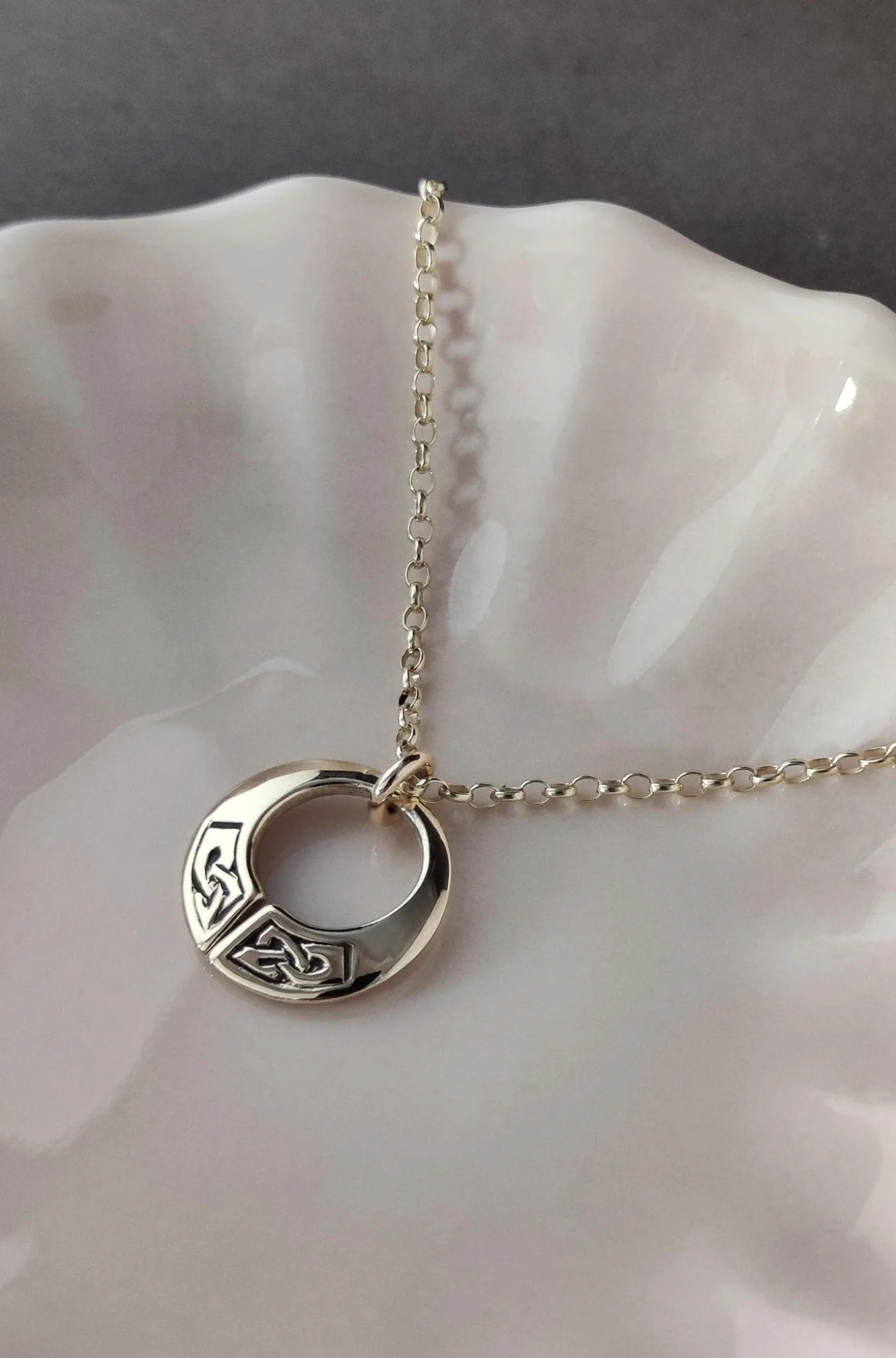 Celtic Torc Pendant Gold - Image 3